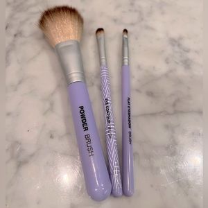 A Set of 3 NEW Synthetic Hair Make Up Brushes (one Powder, two Eye Brushes )